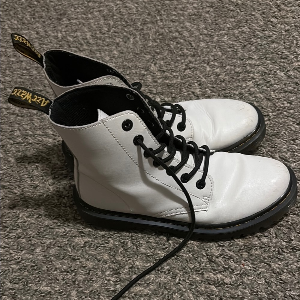 White Lace-Up Boots with Black Soles